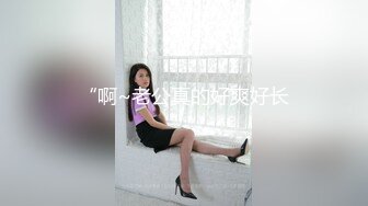 漂亮的新娘子在影樓試穿婚紗 被影樓老板的偷拍了02