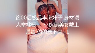 【精品泄密】美女模特遭男友出賣流出啪啪視頻 附眾多日常自拍照片全套 清純的外表掩飾不了內心的淫蕩～11V高清原版 (5)