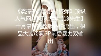 乖宝宝早上一脸睡意，吃棒棒糖，伺候小胡子男友，口活细致