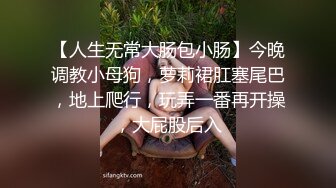 丰满的美女看的让人直流口水，掰开小穴尽情欣赏