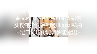 办公楼厕所TP粉色连衣裙白凉鞋短发漂亮的妹子嘘嘘